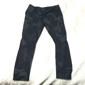 Athleta crop active leggings medium